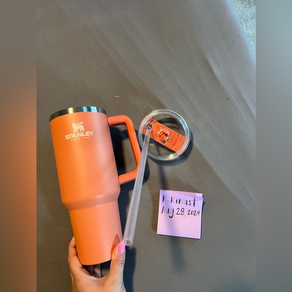 EUC OG Grapefruit 40oz Stanley - Picture 5 of 5